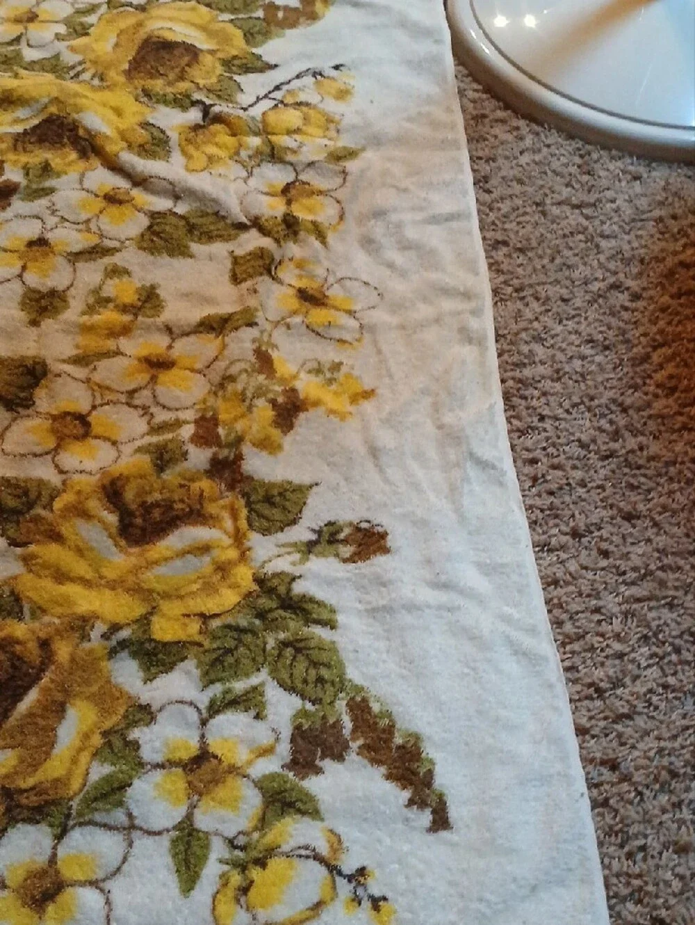 Yellow Floral Bath Towel with Green Leaves - Brand Unspecified